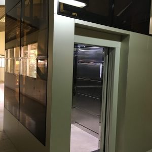آسانسور هیدرولیک در دانشگاه تهران